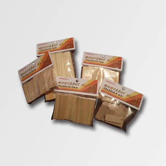 Vysoce Kvalitní Klínky montážní 150x25x25-1 mm - balení 8 ks s visackou
